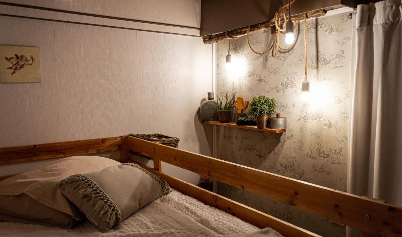 Abacard Home Chambre D'Hotes Adult Only Roquemaure  Εξωτερικό φωτογραφία